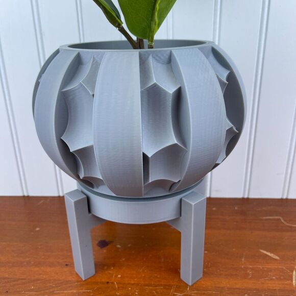 Erma Modern Indoor Planter Pot, Houseplant, Eco-friendly - Picture 2 of 9